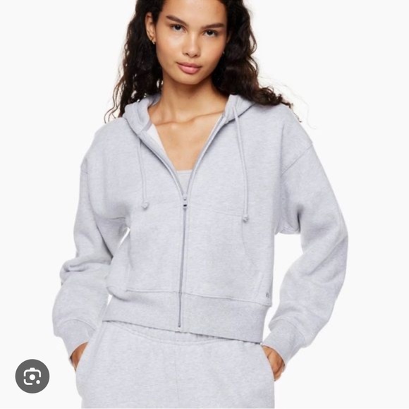 TNA Sweaters - Aritzia TNA Boyfriend Boxy Hoodie